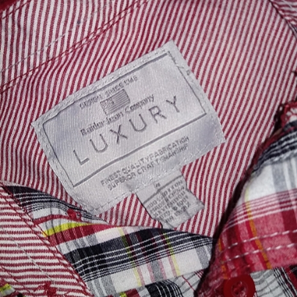 👣🦇FREE W/PURCHASE 2 Boys Tops 3 & 4 *Bundle* - Picture 4 of 8